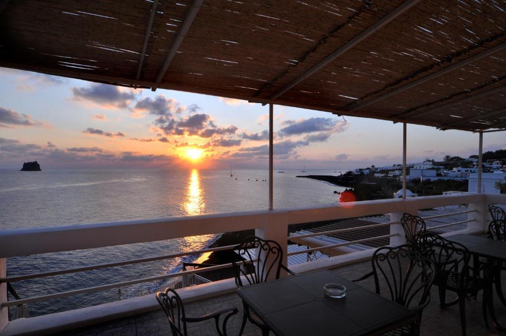 Hotel Villaggio Stromboli - Isola Di Στρόμπολι Εξωτερικό φωτογραφία